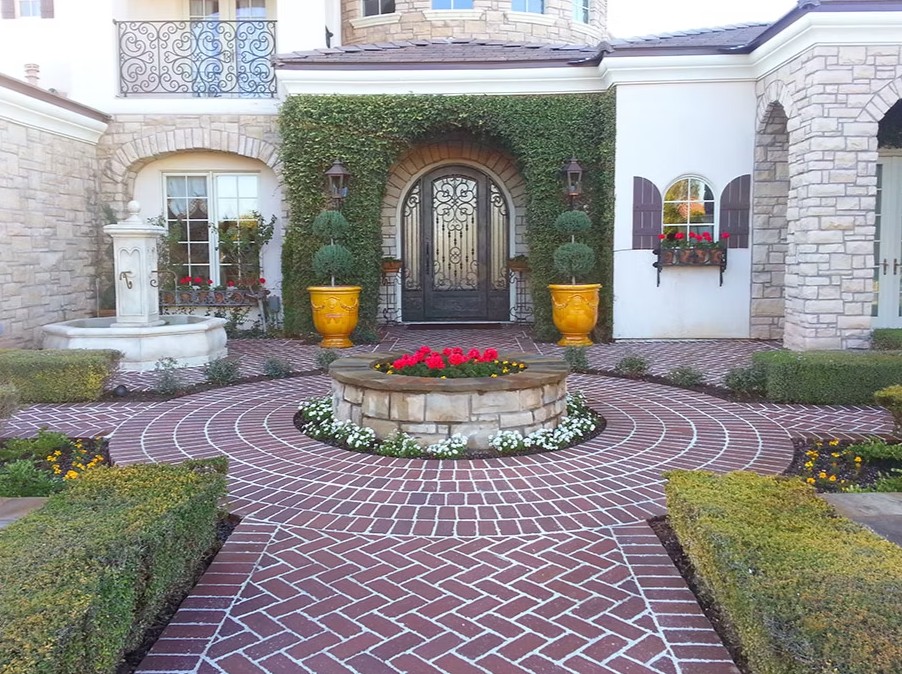 Circular Walkway with Fountain